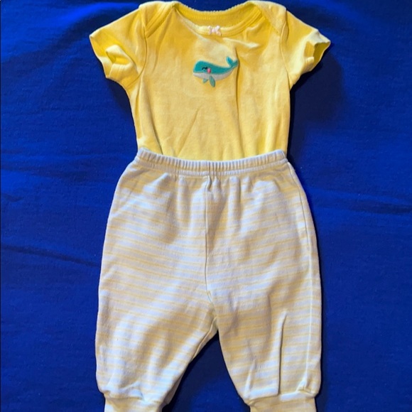 Carter’s outfit - Picture 1 of 6